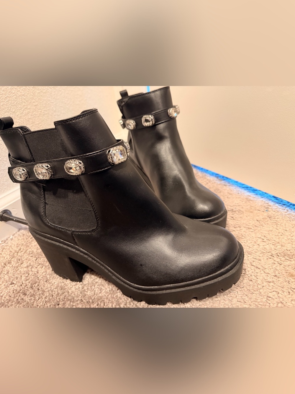 Torrid NEW Never Worn Black Embellished Ankle Boots – Size 11